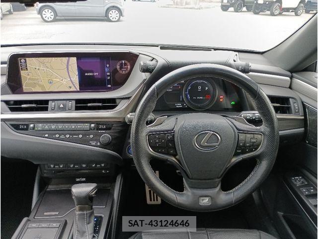 Lexus ES 2019-02 6612780-2