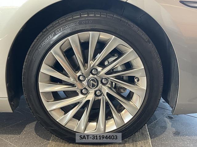 Lexus ES 2019-08 6612776-9