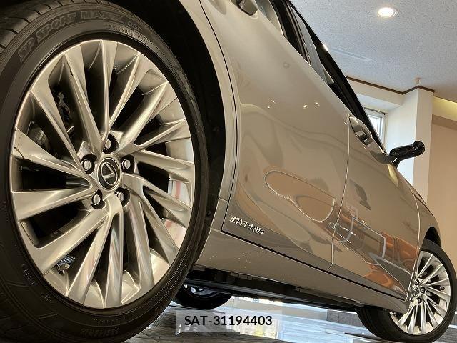 Lexus ES 2019-08 6612776-3