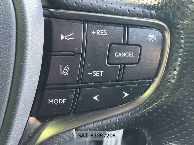 Lexus ES 2019-08 6612778-11