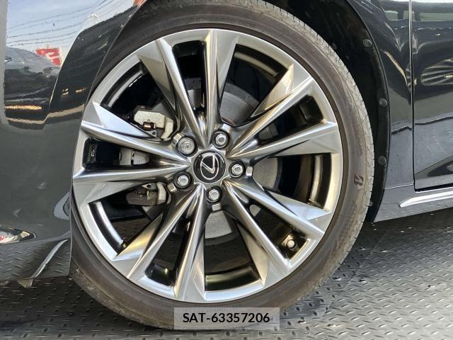 Lexus ES 2019-08 6612778-3