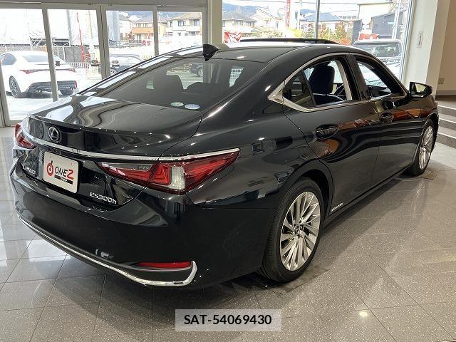 Lexus ES 2019-09 6612772-17