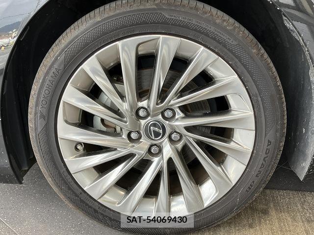 Lexus ES 2019-09 6612772-19
