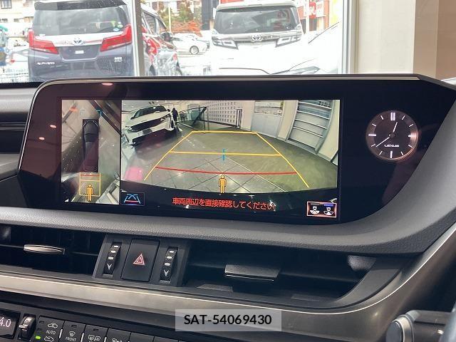 Lexus ES 2019-09 6612772-3