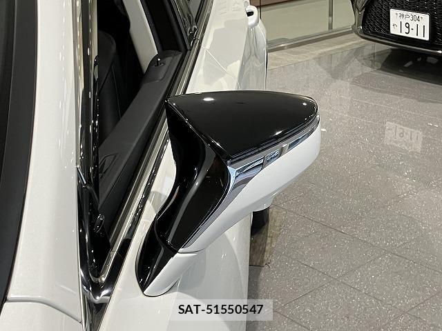 Lexus ES 2019-09 6612775-17