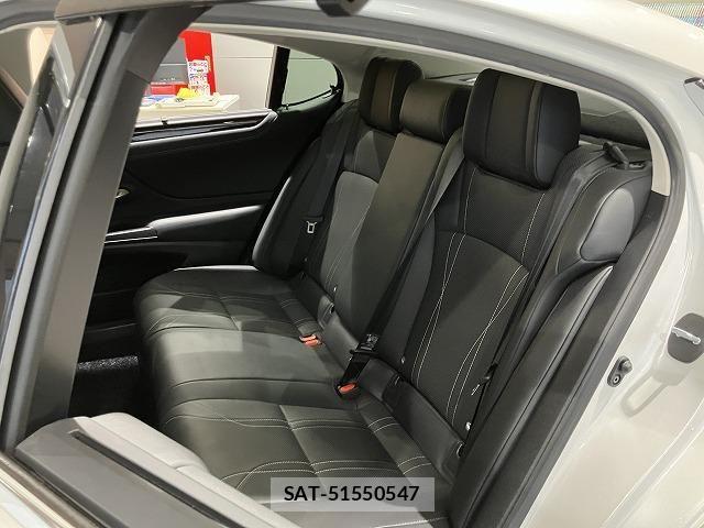 Lexus ES 2019-09 6612775-20