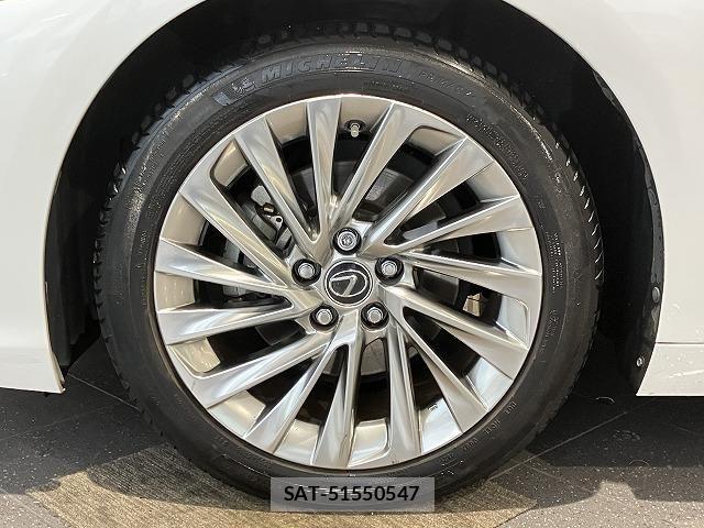 Lexus ES 2019-09 6612775-8