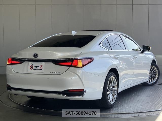 Lexus ES 2022-12 6612769-1