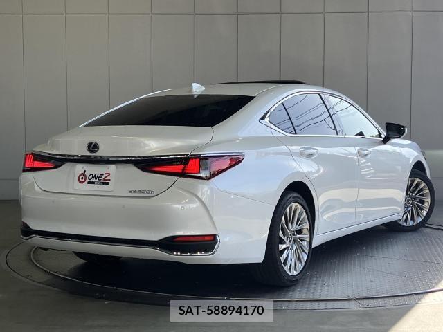 Lexus ES 2022-12 6612769-26
