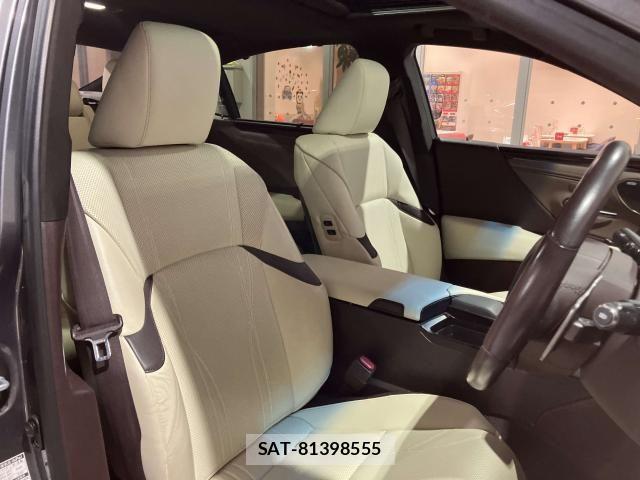 Lexus ES 2020-11 6612774-14