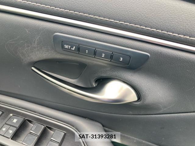 Lexus ES 2020-06 6641812-11