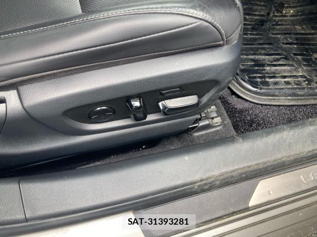 Lexus ES 2020-06 6641812-12
