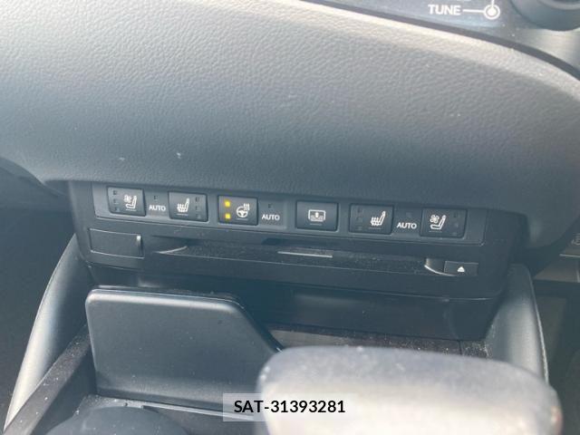 Lexus ES 2020-06 6641812-16
