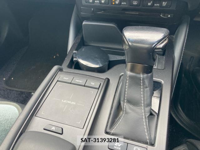 Lexus ES 2020-06 6641812-17