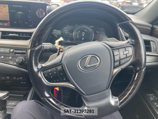 Lexus ES 2020-06 6641812-18