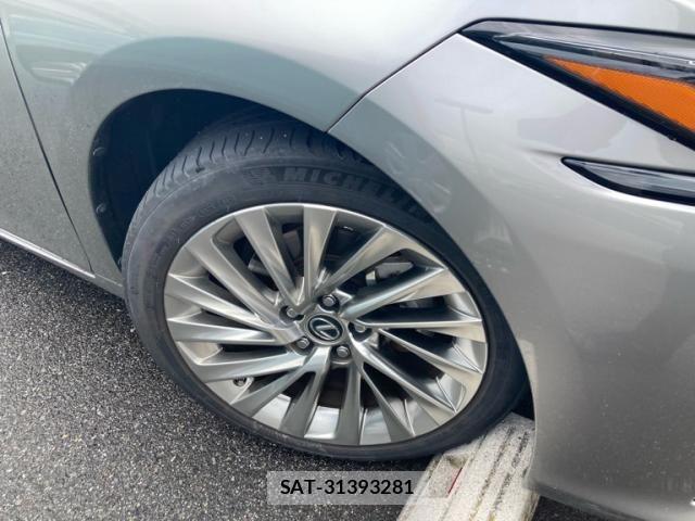 Lexus ES 2020-06 6641812-2