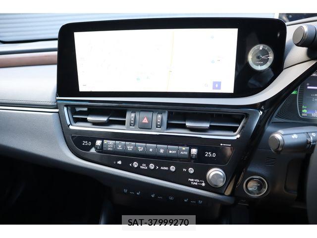 Lexus ES 2023-11 6641810-13