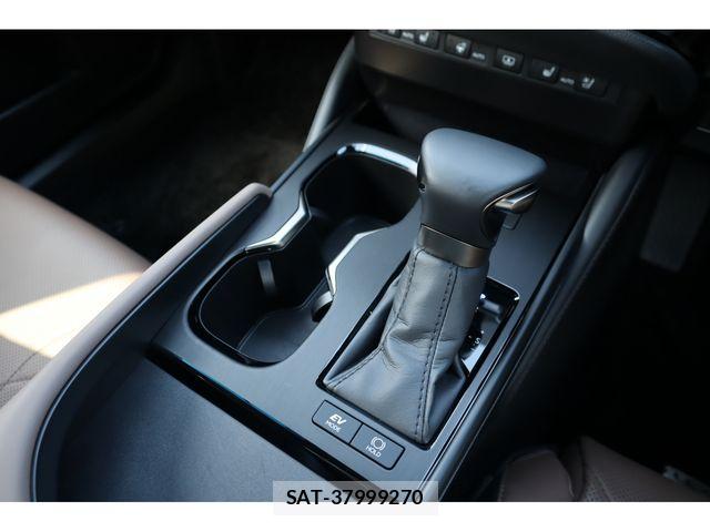 Lexus ES 2023-11 6641810-15