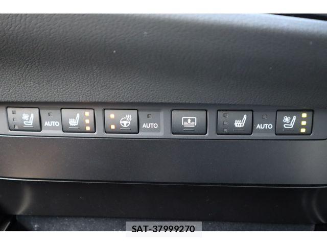 Lexus ES 2023-11 6641810-16