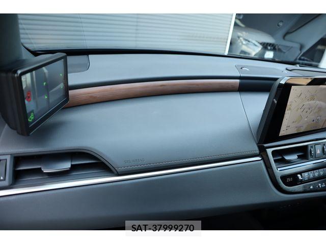 Lexus ES 2023-11 6641810-20