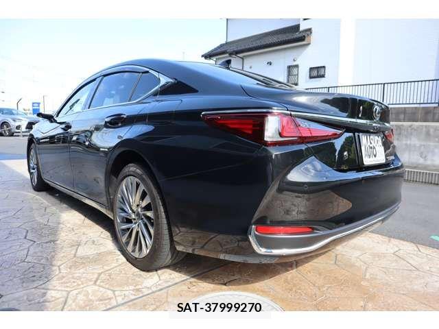 Lexus ES 2023-11 6641810-4