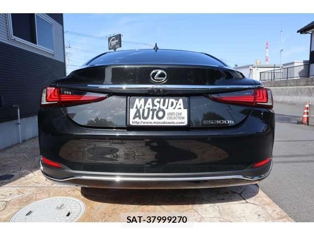 Lexus ES 2023-11 6641810-5