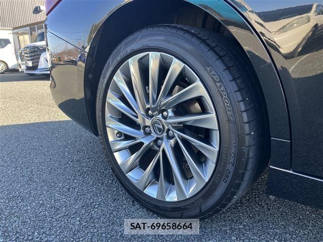 Lexus ES 2023-12 6682723-13