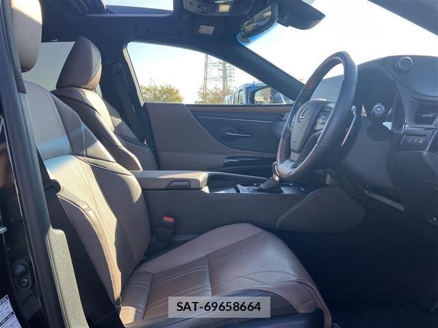 Lexus ES 2023-12 6682723-16