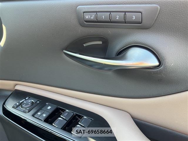 Lexus ES 2023-12 6682723-21