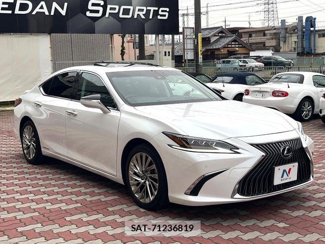 Lexus ES 2019-01 6716498-14