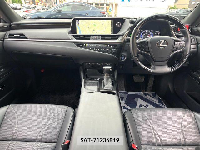 Lexus ES 2019-01 6716498-1