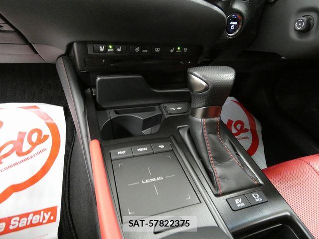 Lexus ES 2020-08 6752227-23