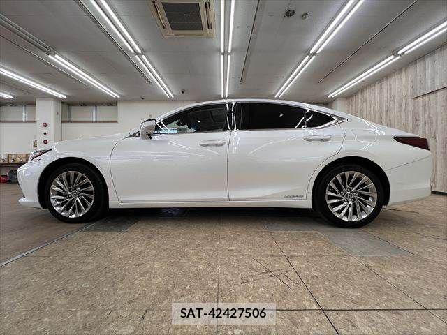 Lexus ES 2021-05 6815678-19