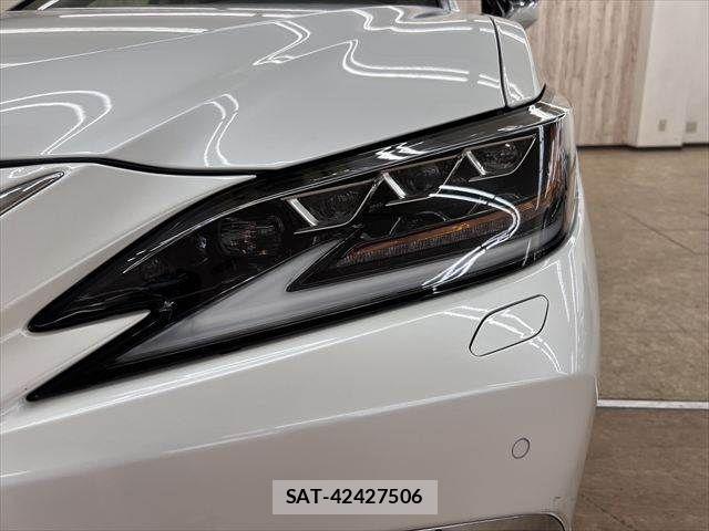 Lexus ES 2021-05 6815678-20