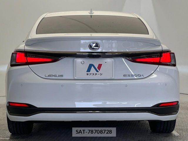 Lexus ES 2021-05 6815675-14