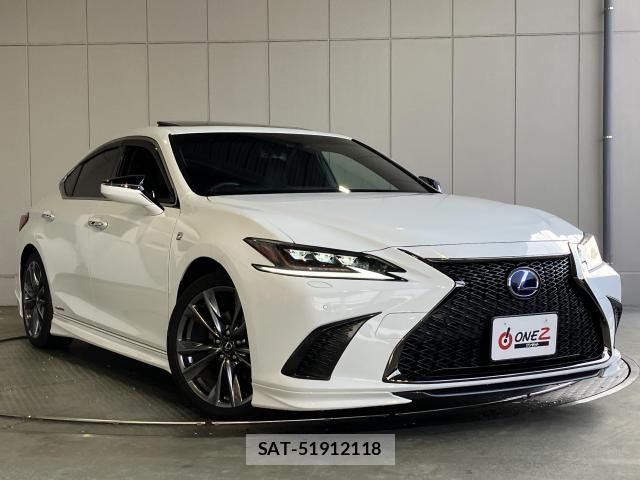 Lexus ES 2019-03 6907646-23