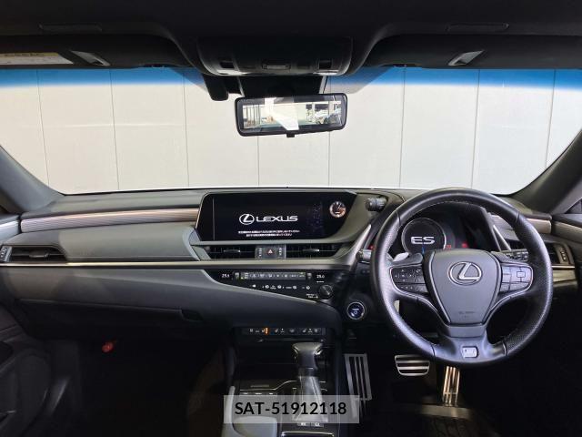 Lexus ES 2019-03 6907646-6