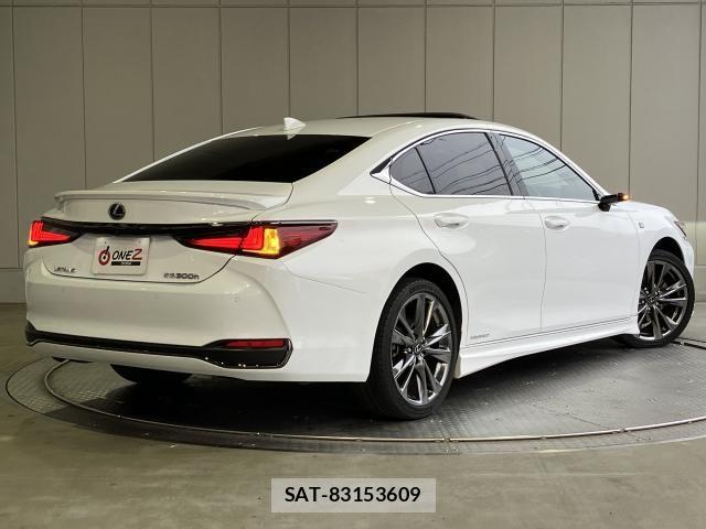 Lexus ES 2021-05 6907645-1