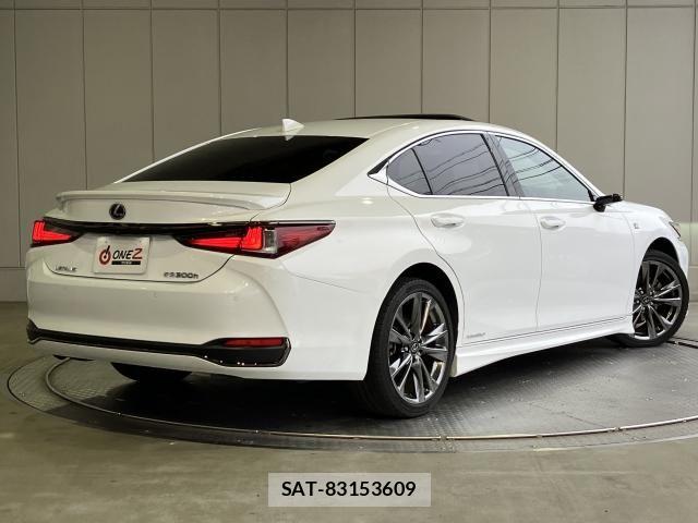 Lexus ES 2021-05 6907645-23
