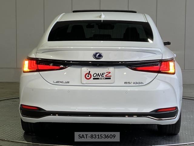 Lexus ES 2021-05 6907645-24