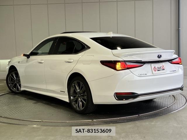 Lexus ES 2021-05 6907645-25
