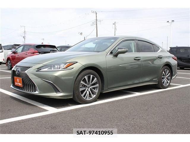 Lexus ES 2019-02 6994980-13