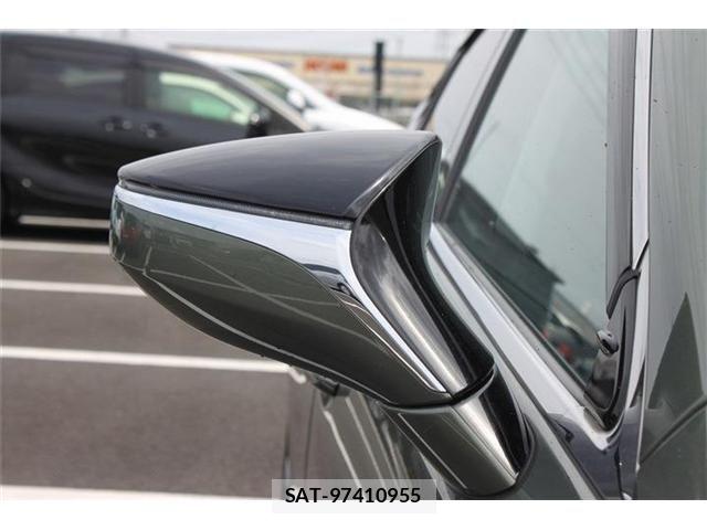 Lexus ES 2019-02 6994980-21