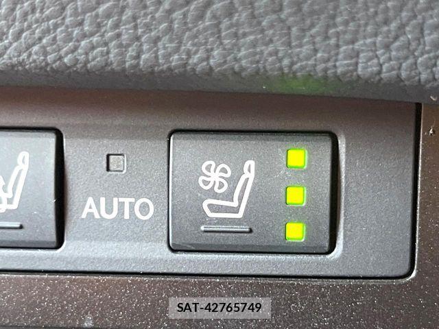 Lexus ES 2019-11 7020756-5