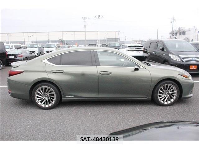 Lexus ES 2018-10 7059232-14