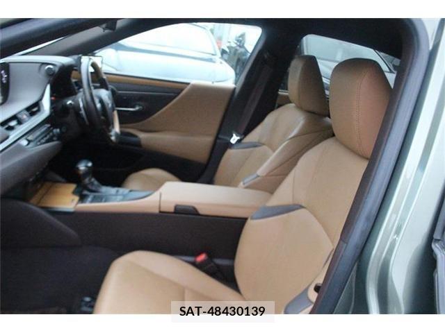 Lexus ES 2018-10 7059232-25
