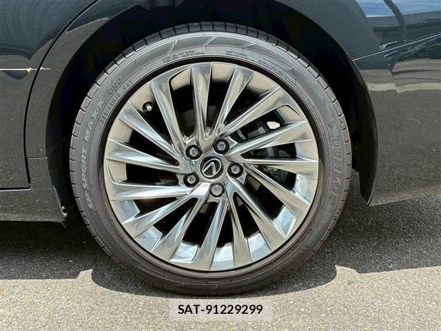 Lexus ES 2025-04 7059227-10