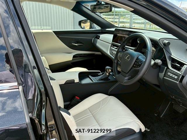 Lexus ES 2025-04 7059227-12
