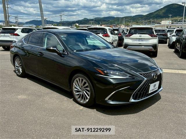 Lexus ES 2025-04 7059227-4