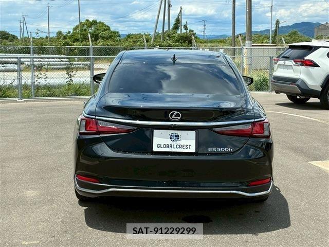 Lexus ES 2025-04 7059227-6